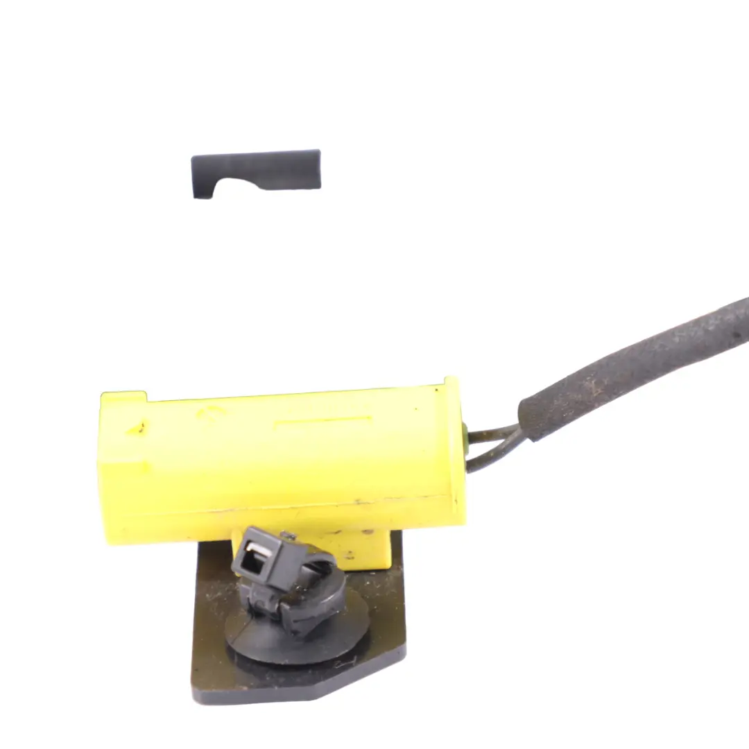 Nabój Zawiasu Maski Lewy Ochrony Pieszych do BMW G20 G21 o numerze 7449429 BMW G20 G21 Nabój Zawiasu Maski Lewy Ochrony Pieszych - SKU 7449429 - Numer Części 7449429