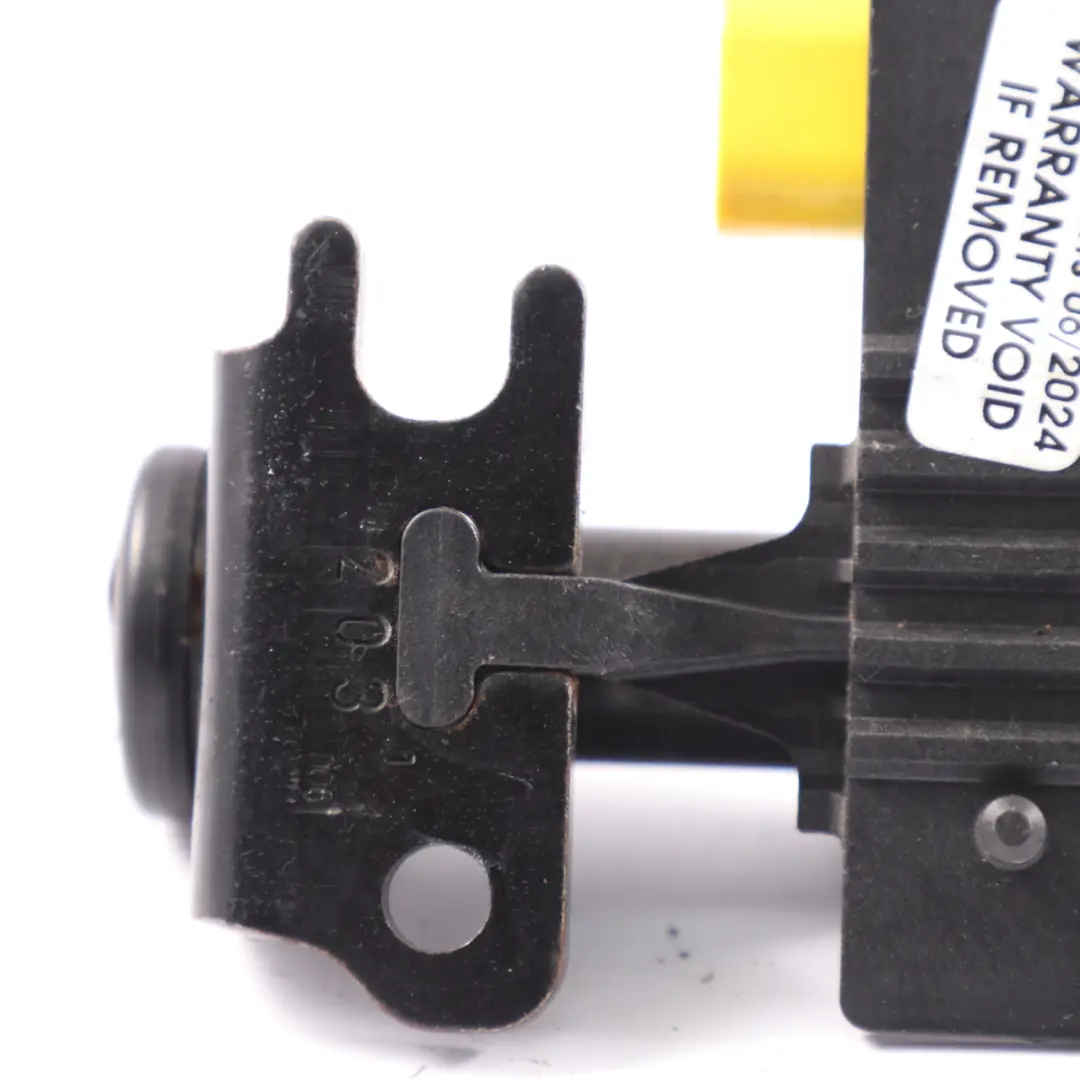 Motorhauben Betätiger BMW G20 G21 Fußgängerschutz Betätiger Links für mit Teilenummer 7449429 Motorhauben Betätiger BMW G20 G21 Fußgängerschutz Betätiger Links - SKU 7449429 - Teilenummer 7449429