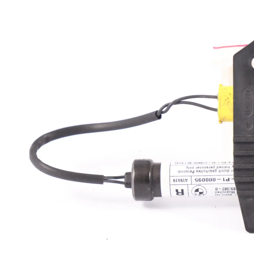 Hood Actuator BMW G20 G21 Bonnet Right Pedestrian Protection Actuator to with Part number 7449430 Hood Actuator BMW G20 G21 Bonnet Right Pedestrian Protection Actuator - SKU 7449430 - Part number 7449430