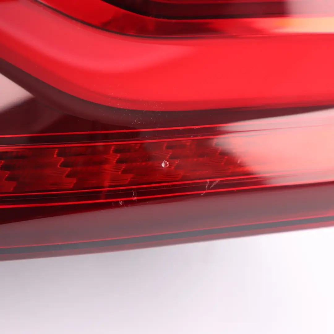 Luz De Panel Lateral Trasero Luz Trasera Exterior Izquierda para BMW F40 con número de pieza 7450643 BMW F40 Luz De Panel Lateral Trasero Luz Trasera Exterior Izquierda - SKU 7450643 - Número de pieza 7450643