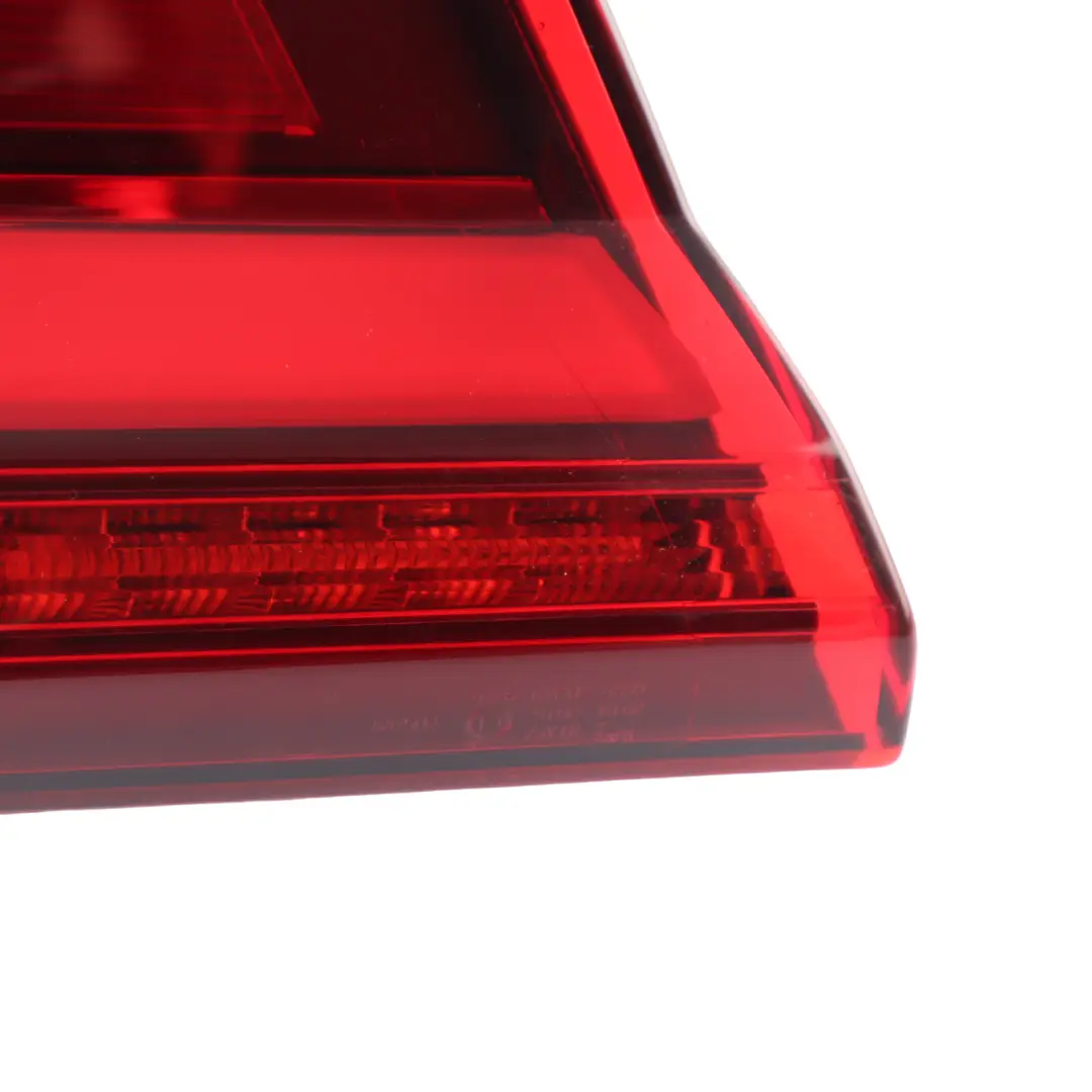 Lampa Tylna Bagażnika Zewnętrzna Lewa do BMW F40 o numerze 7450643 BMW F40 Lampa Tylna Bagażnika Zewnętrzna Lewa - SKU 7450643 - Numer Części 7450643