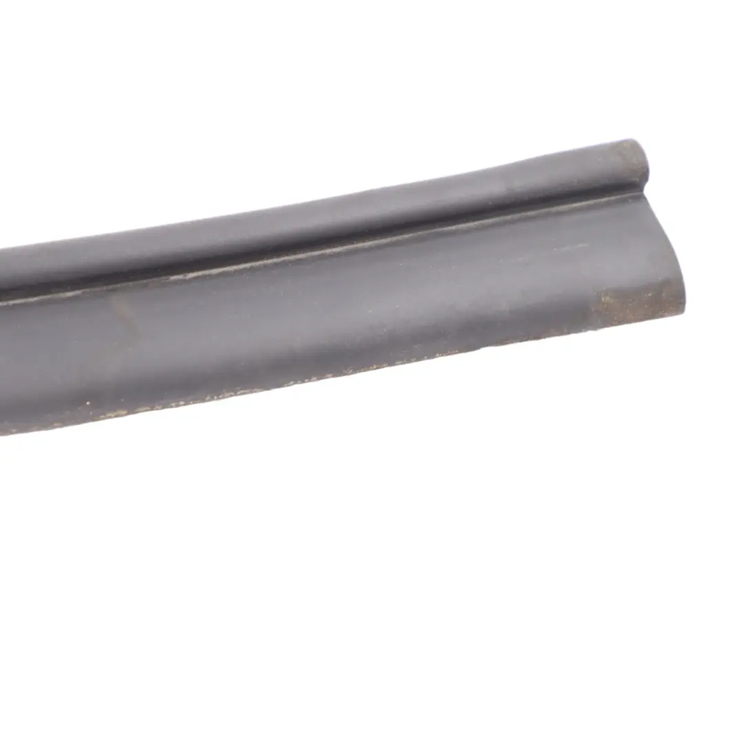 Capó Delantero Tira de Goma Motor Junta de Sellado Tapa para BMW F40 con número de pieza 7450915 BMW F40 Capó Delantero Tira de Goma Motor Junta de Sellado Tapa - SKU 7450915 - Número de pieza 7450915