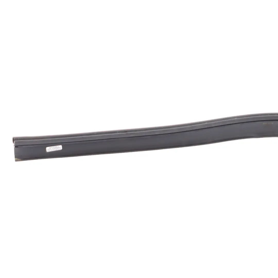 BMW F40 Joint d'Etanchéité du Couvercle du Capot Avant du Moteur - SKU 7450915 - Numéro de pièce 7450915