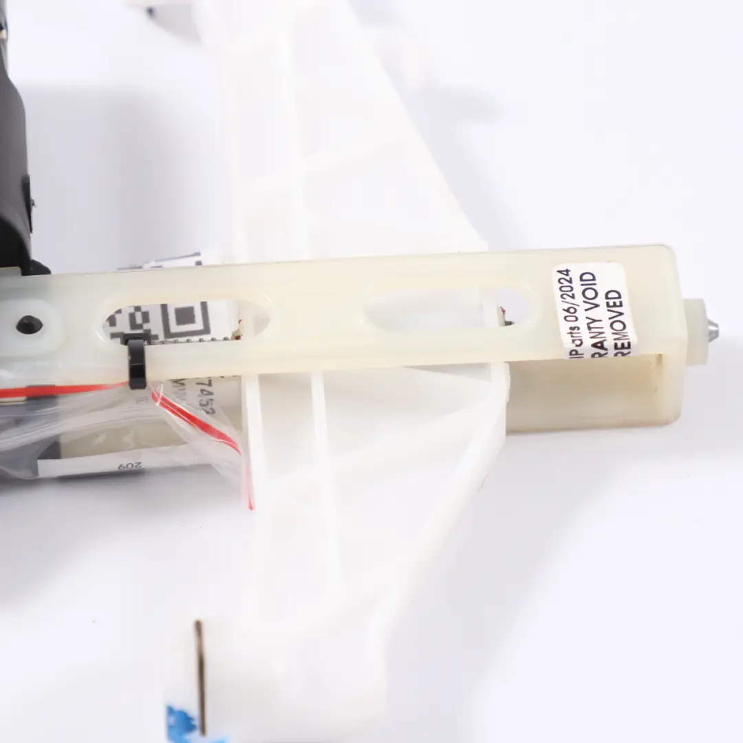 Vertikale Kopf Stützenver Stellung Motor für BMW G20 G21 G14 F91 G15 Drive mit Teilenummer 7452225 BMW G20 G21 G14 F91 G15 Drive Vertikale Kopf Stützenver Stellung Motor - SKU 7452225 - Teilenummer 7452225