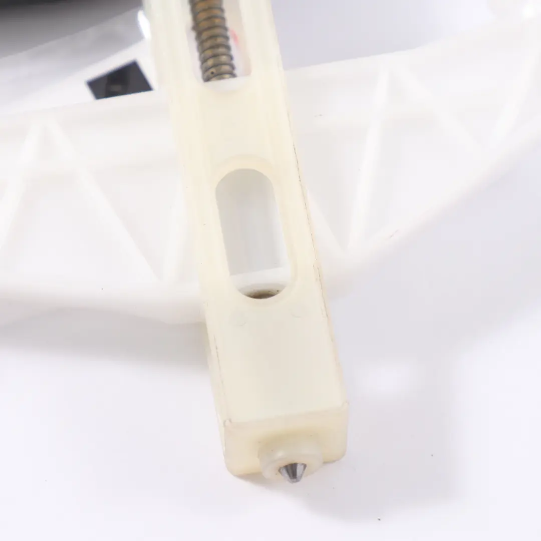 Vertical Headrest Adjustment Motor pour BMW G20 G21 G14 F91 G15 F92 G16 Drive à propos du numéro de pièce 7452225 BMW G20 G21 G14 F91 G15 F92 G16 Drive Vertical Headrest Adjustment Motor - SKU 7452225 - Numéro de pièce 7452225