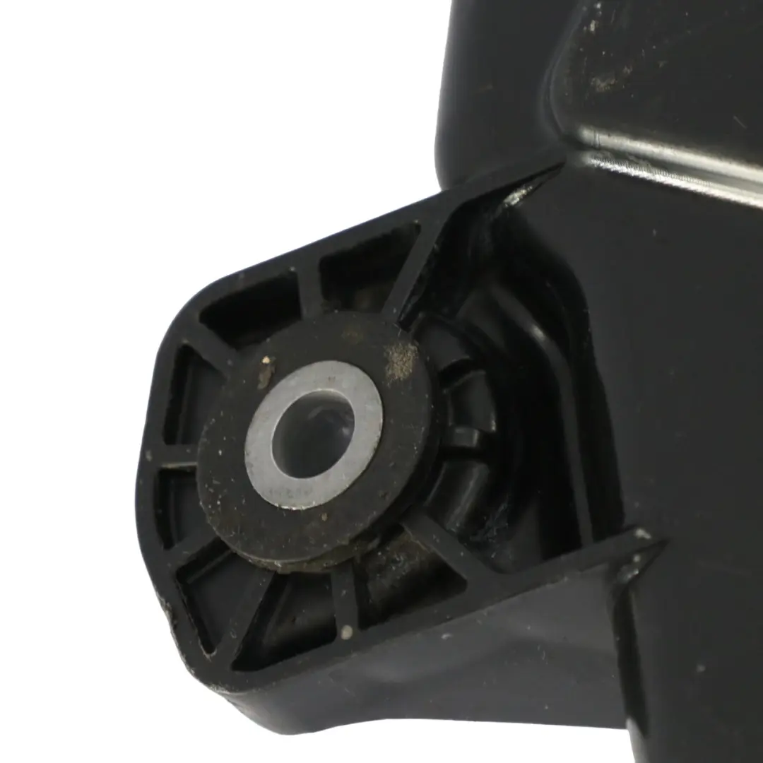 Zbiornik Adblue SCR do BMW G20 G21 o numerze 7454338 BMW G20 G21 Zbiornik Adblue SCR - SKU 7454338 - Numer Części 7454338