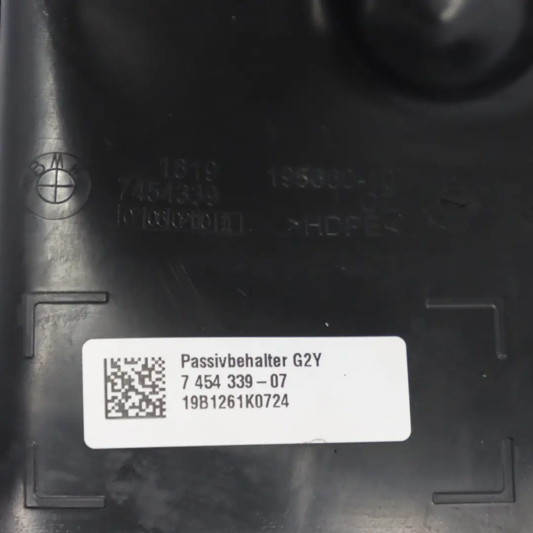 Zbiornik Pompa SCR AdBlue Diesel do BMW G20 o numerze 7454339 BMW G20 Zbiornik Pompa SCR AdBlue Diesel - SKU 7454339 - Numer Części 7454339