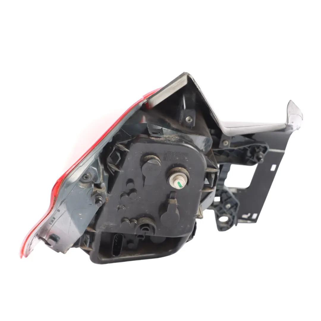 BMW F20 F21 LCI Luce Posteriore Pannello Laterale Esterno Nero Destra - SKU 7456502-2 - Numero di parte 7456502
