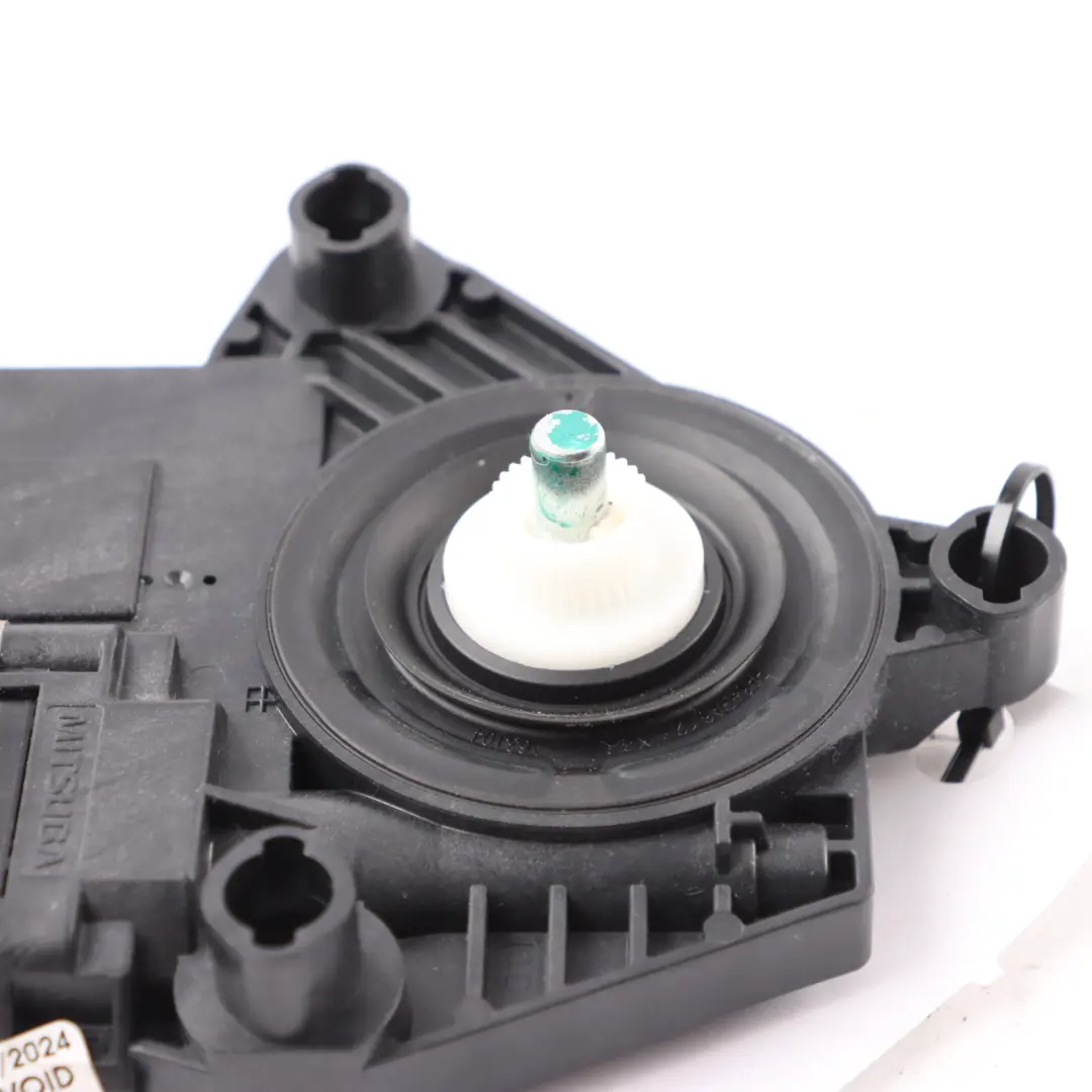 Silnik Podnośnika Szyby Lewy Przód do BMW X3 G01 o numerze 7457250 BMW X3 G01 Silnik Podnośnika Szyby Lewy Przód - SKU 7457250 - Numer Części 7457250