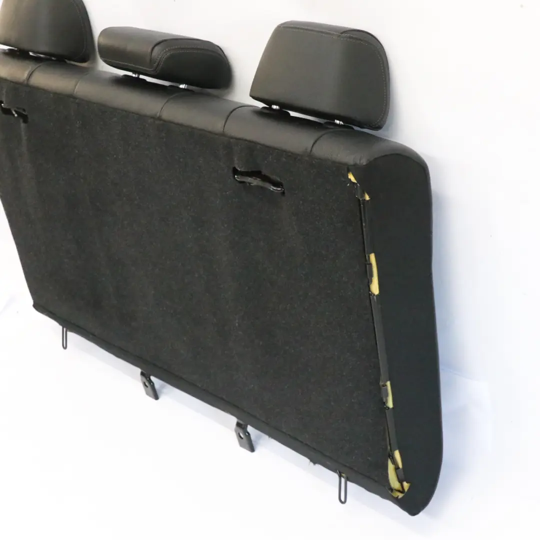 Respaldo Asiento Trasero Cuero Negro Acentos Blancos para BMW G30 Sedan con número de pieza 7457762 BMW G30 Sedan Respaldo Asiento Trasero Cuero Negro Acentos Blancos - SKU 7457762 - Número de pieza 7457762