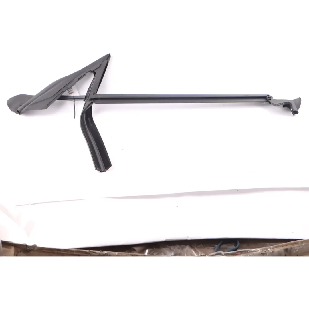 Window Seal Door Front Right O/S Weatherstrip Gasket Rubber to BMW G26 with Part number 7482950 BMW G26 Window Seal Door Front Right O/S Weatherstrip Gasket Rubber - SKU 7482950 - Part number 7482950