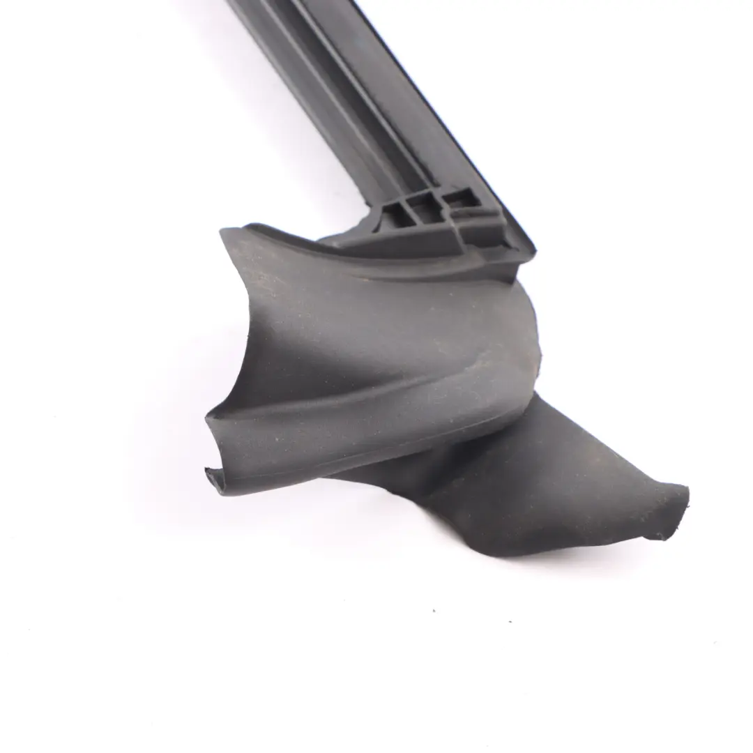 Window Seal Door Front Right O/S Weatherstrip Gasket Rubber to BMW G26 with Part number 7482950 BMW G26 Window Seal Door Front Right O/S Weatherstrip Gasket Rubber - SKU 7482950 - Part number 7482950