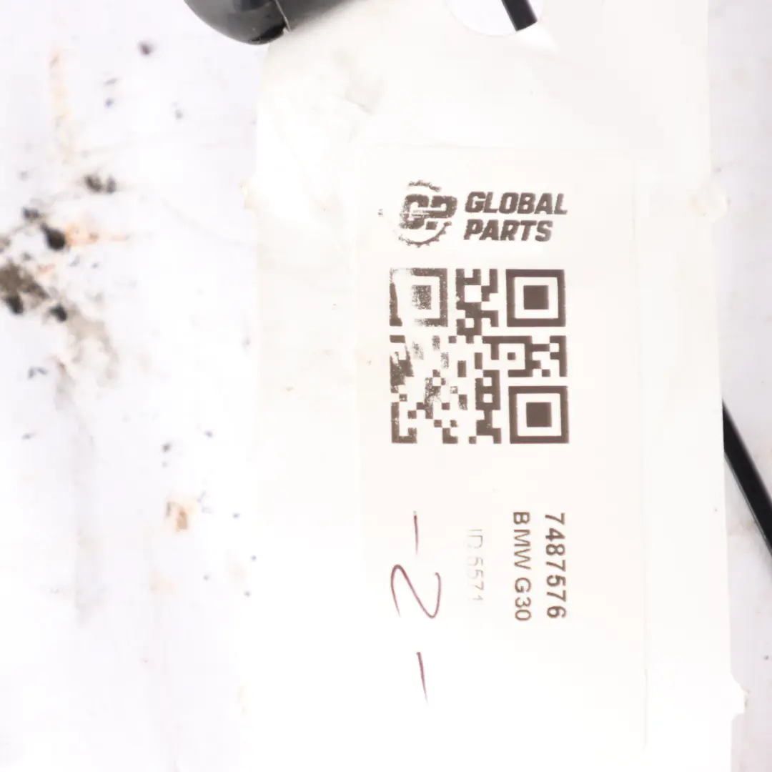 Strut Holder Bracket Trunk Rear Right O/S to Tailgate Gas BMW G26 G30 with Part number 7487576 Tailgate Gas BMW G26 G30 Strut Holder Bracket Trunk Rear Right O/S - SKU 7487576 - Part number 7487576