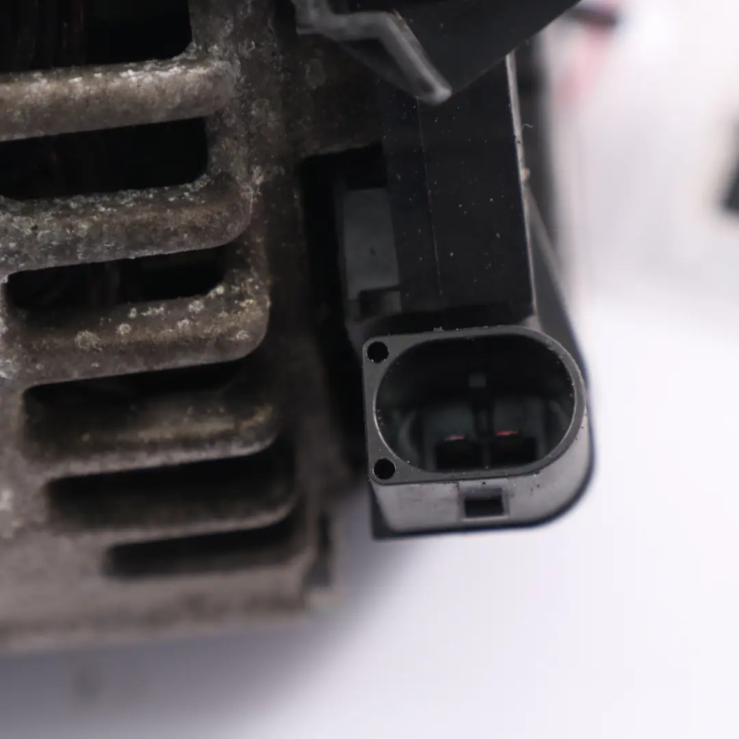 BMW E60 E61 E81 E87 LCI E90 E91 E92 E93 2 Alternador Gasolina 180A - SKU 7550469-2 - Número de pieza 7550469