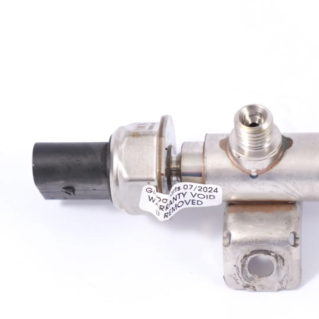  High Pressure Fuel Rail BMW E60 E87 LCI E81 E82 E88 E90 Petrol N43 - SKU 7562474-1 - Part number 7562474
