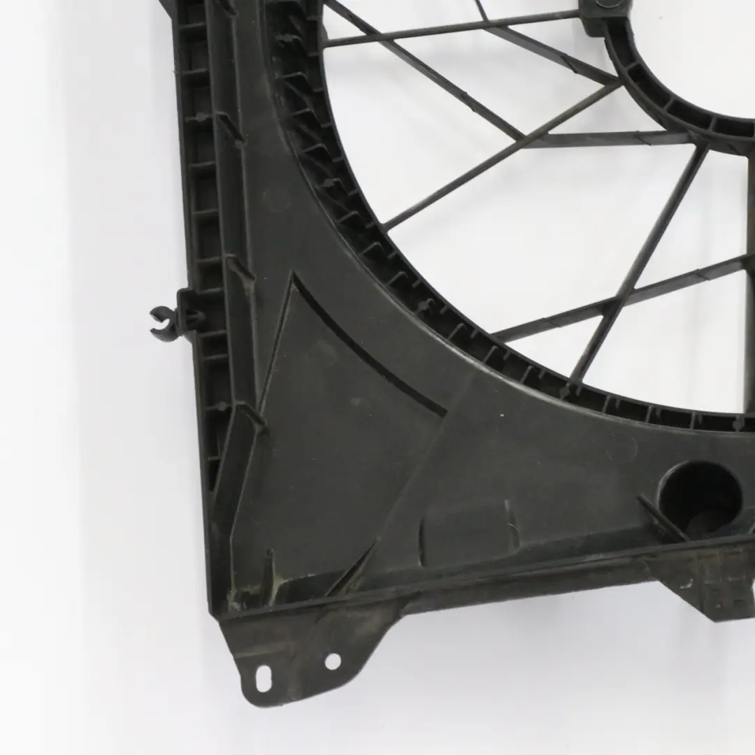 Ventilateur BMW E81 E87 E90 Petrol N43 N45 N46 Boîtier Radiateur pour à propos du numéro de pièce 7530650 Ventilateur BMW E81 E87 E90 Petrol N43 N45 N46 Boîtier Radiateur - SKU 7563259-15 - Numéro de pièce 7530650