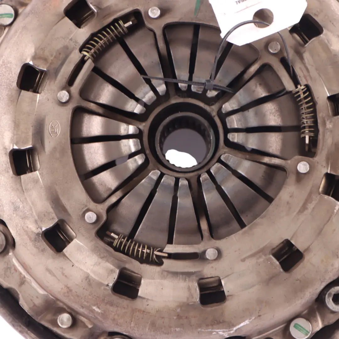 N43 Dual Twin Mass Flywheel Clutch Kit 7560876 to BMW E81 E87 E90 E91 E92 with Part number 7567842 BMW E81 E87 E90 E91 E92 N43 Dual Twin Mass Flywheel Clutch Kit 7560876 - SKU 7567842 - Part number 7567842