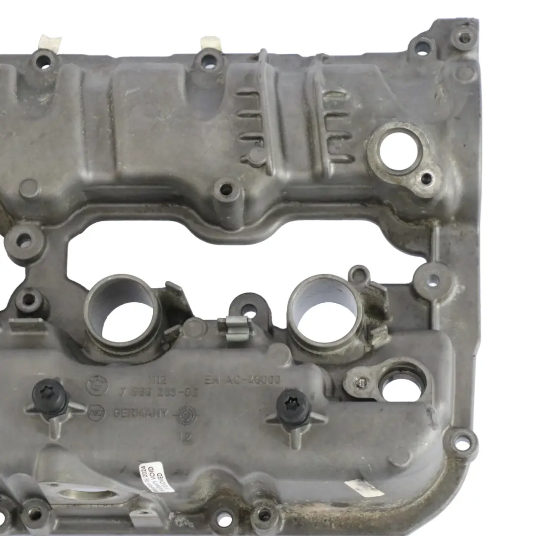N63 Motor Culata Panel Tapa Balancines Cyl 1-4 7566283 para BMW F10 F11 F13 E70 con número de pieza 7588545 BMW F10 F11 F13 E70 N63 Motor Culata Panel Tapa Balancines Cyl 1-4 7566283 - SKU 7588545 - Número de pieza 7588545
