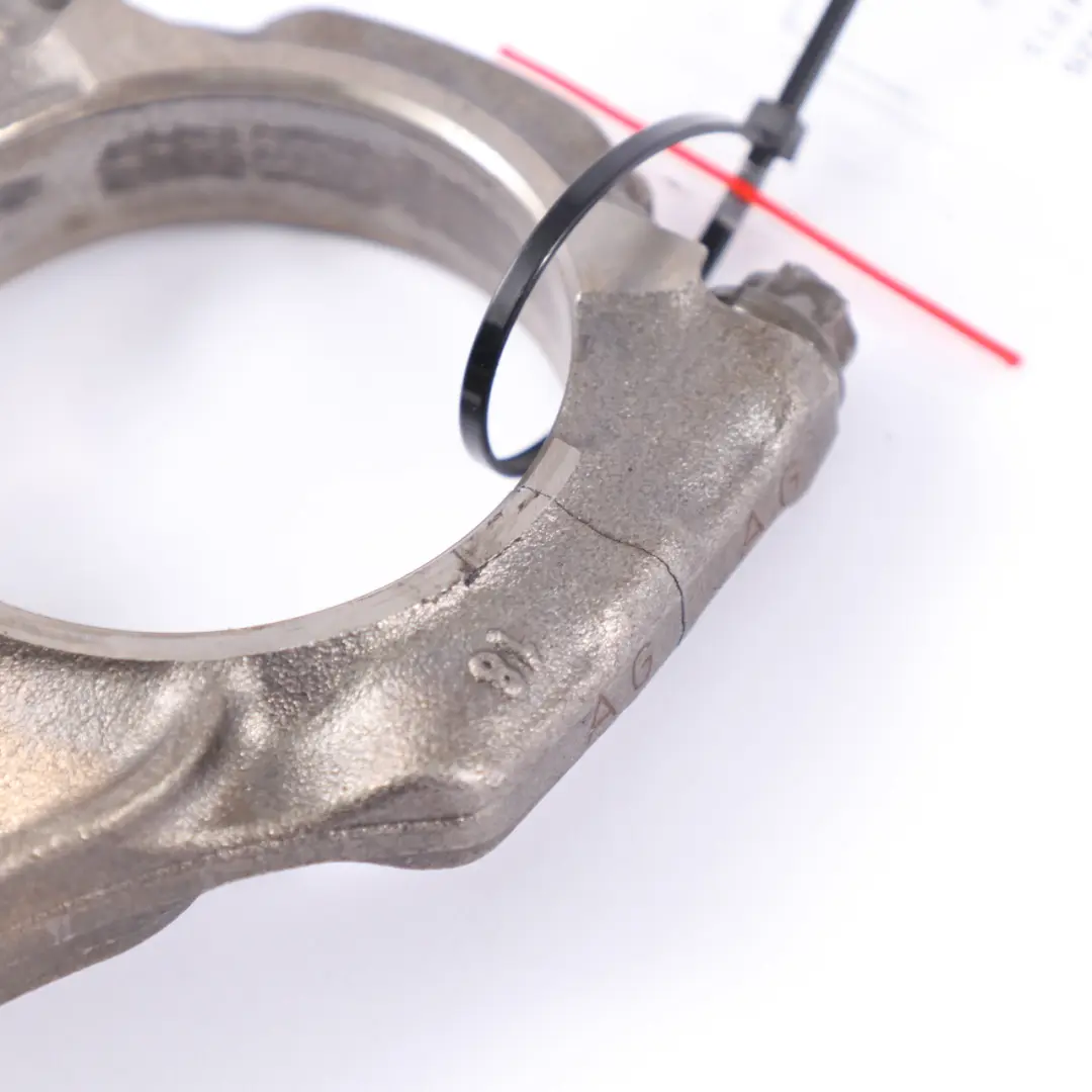 Piston BMW F07 GT F10 F12 F13 Essence N63 Tige de connexion 7843237 pour à propos du numéro de pièce 7613626 Piston BMW F07 GT F10 F12 F13 Essence N63 Tige de connexion 7843237 - SKU 7613626 - Numéro de pièce 7613626