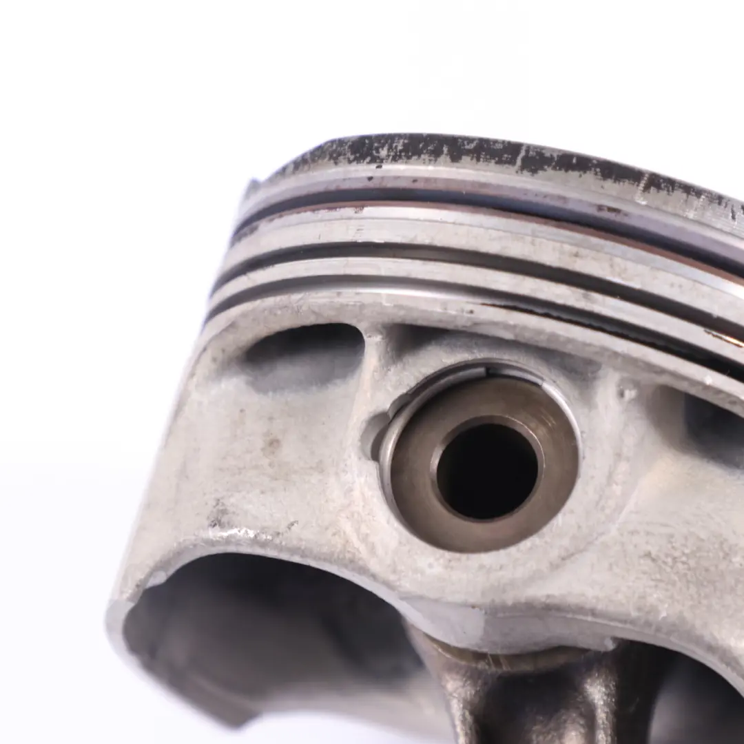  Piston BMW F07 GT F10 F12 F13 Petrol N63 Connecting Rod 7843237 - SKU 7613626 - Part number 7613626