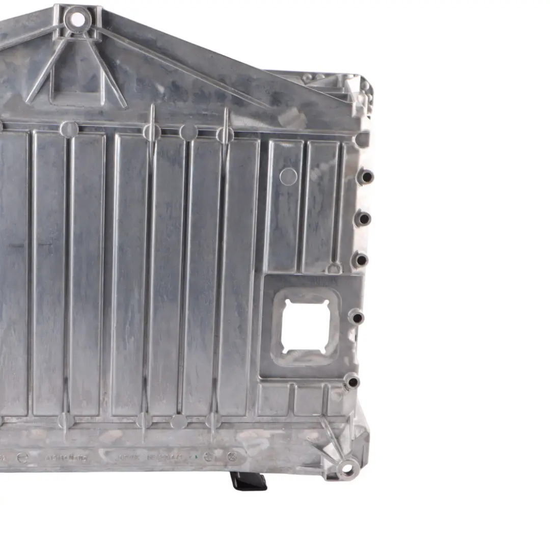 Cubierta Bandeja Batería Alto Voltaje para BMW X5 F15 con número de pieza 7645962 BMW X5 F15 Cubierta Bandeja Batería Alto Voltaje - SKU 7645962 - Número de pieza 7645962