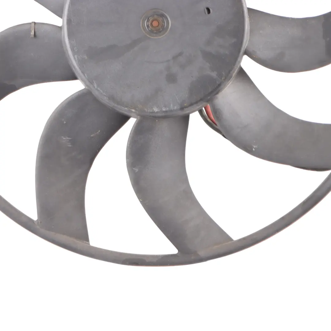 Radiator Fan BMW F10 F11 F12 Engine Radiator Fan Blades Motor 850W to with Part number 7647652 Radiator Fan BMW F10 F11 F12 Engine Radiator Fan Blades Motor 850W - SKU 7647652-1 - Part number 7647652