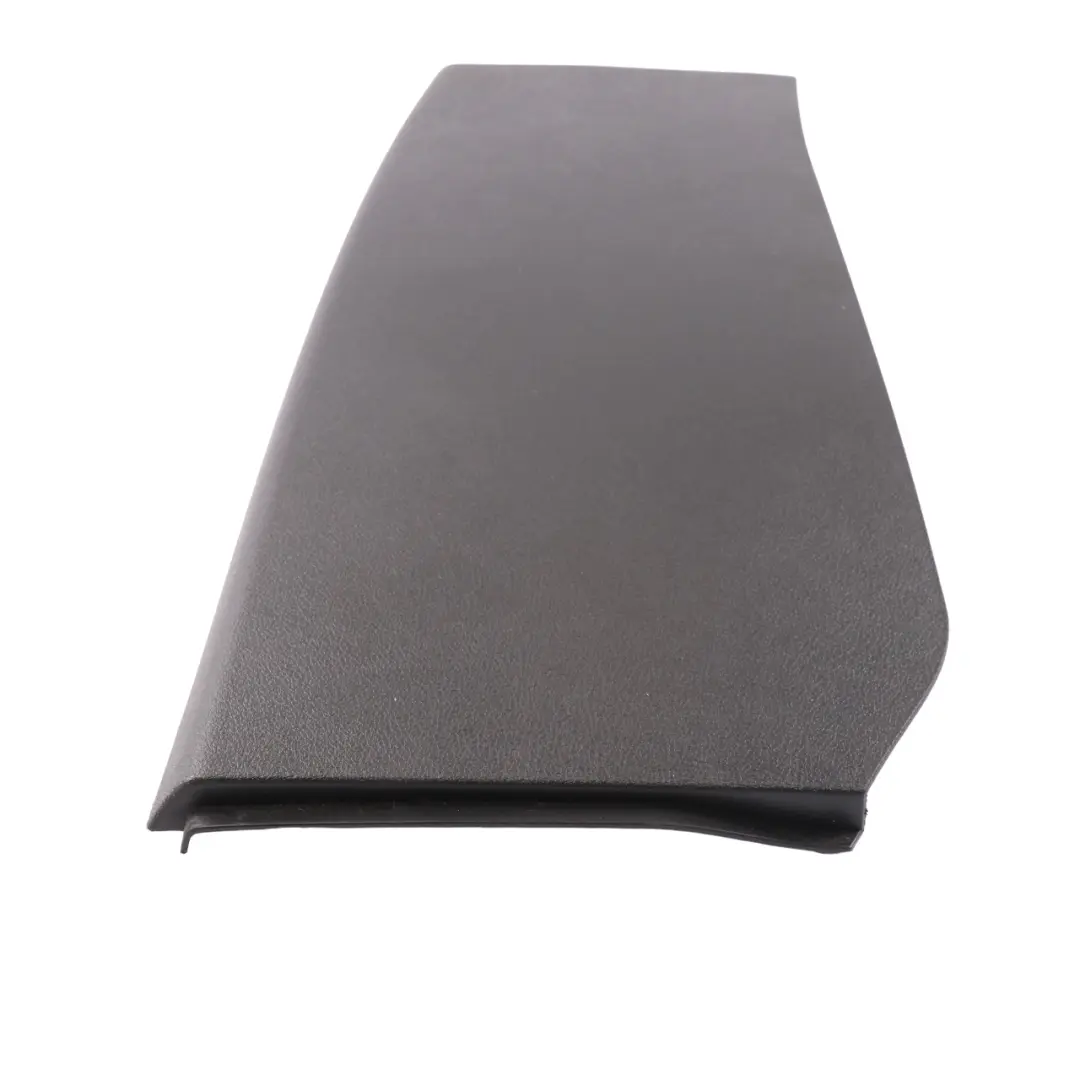 Pannello copertura del montante B Nero per Renault Trafic 3 con numero di parte 769151442R Renault Trafic 3 Pannello copertura del montante B Nero - SKU 769151442R - Numero di parte 769151442R