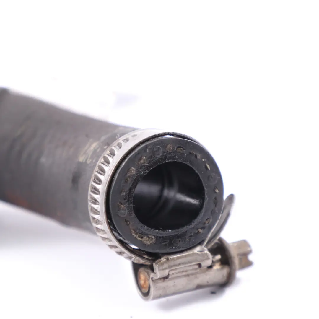 Manguera de Refrigerante Turbo para BMW E60 E61 E83 E90 E91 LCI con número de pieza 7796055 BMW E60 E61 E83 E90 E91 LCI Manguera de Refrigerante Turbo - SKU 7796055 - Número de pieza 7796055