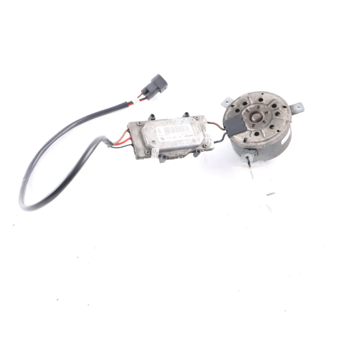 BMW E81 E87 E90 E91 E92 Cooling Radiator Blower Fan Motor 300W - SKU 7801993-5 - Part number 7801993