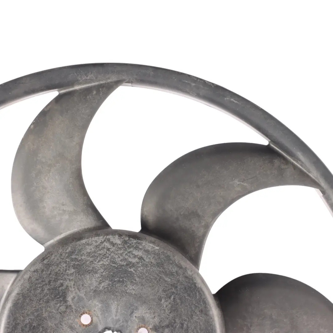 Radiator Cooling Fan Shroud to BMW E81 E87 E90 E91 E92 Diesel with Part number 7801993 BMW E81 E87 E90 E91 E92 Diesel Radiator Cooling Fan Shroud - SKU 7801993-6 - Part number 7801993