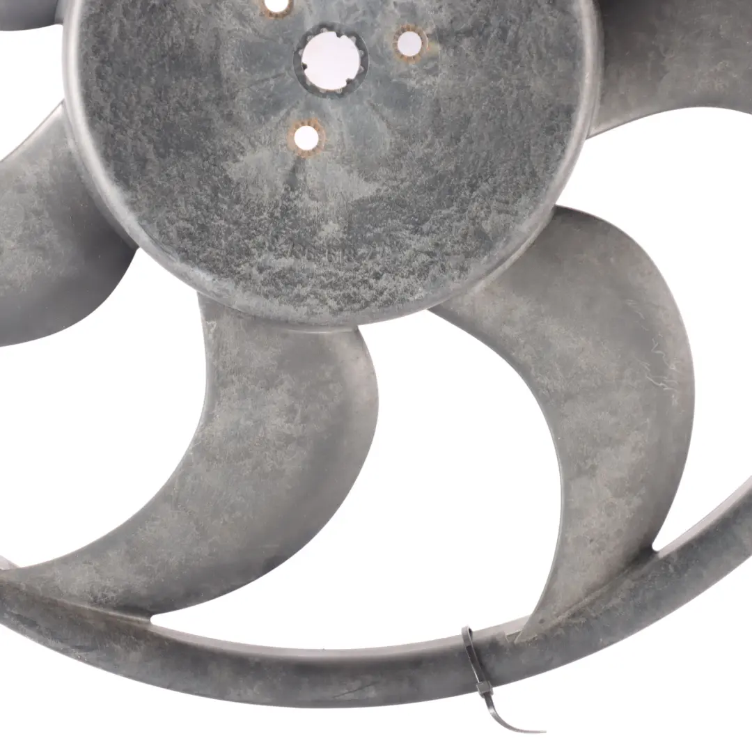 Wiatrak Wentylatora do BMW E81 E87 E90 E91 E92 o numerze 7801993 BMW E81 E87 E90 E91 E92 Wiatrak Wentylatora - SKU 7801993-6 - Numer Części 7801993