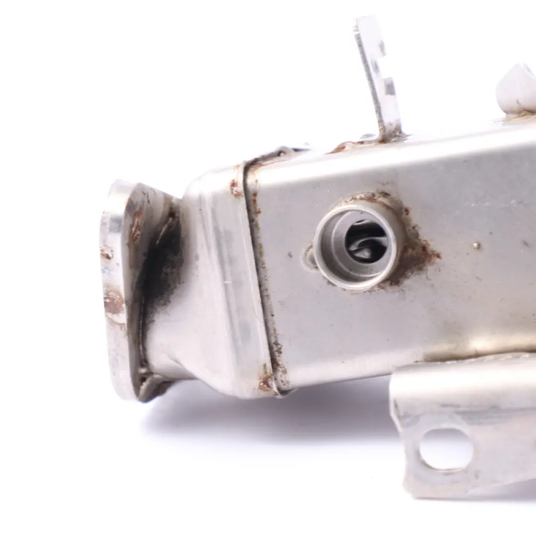 Valve BMW F10 F20 F30 E90 E91 LCI Exhaust Cooler Diesel N47N to EGR with Part number 7810751 EGR Valve BMW F10 F20 F30 E90 E91 LCI Exhaust Cooler Diesel N47N - SKU 7810751-1 - Part number 7810751