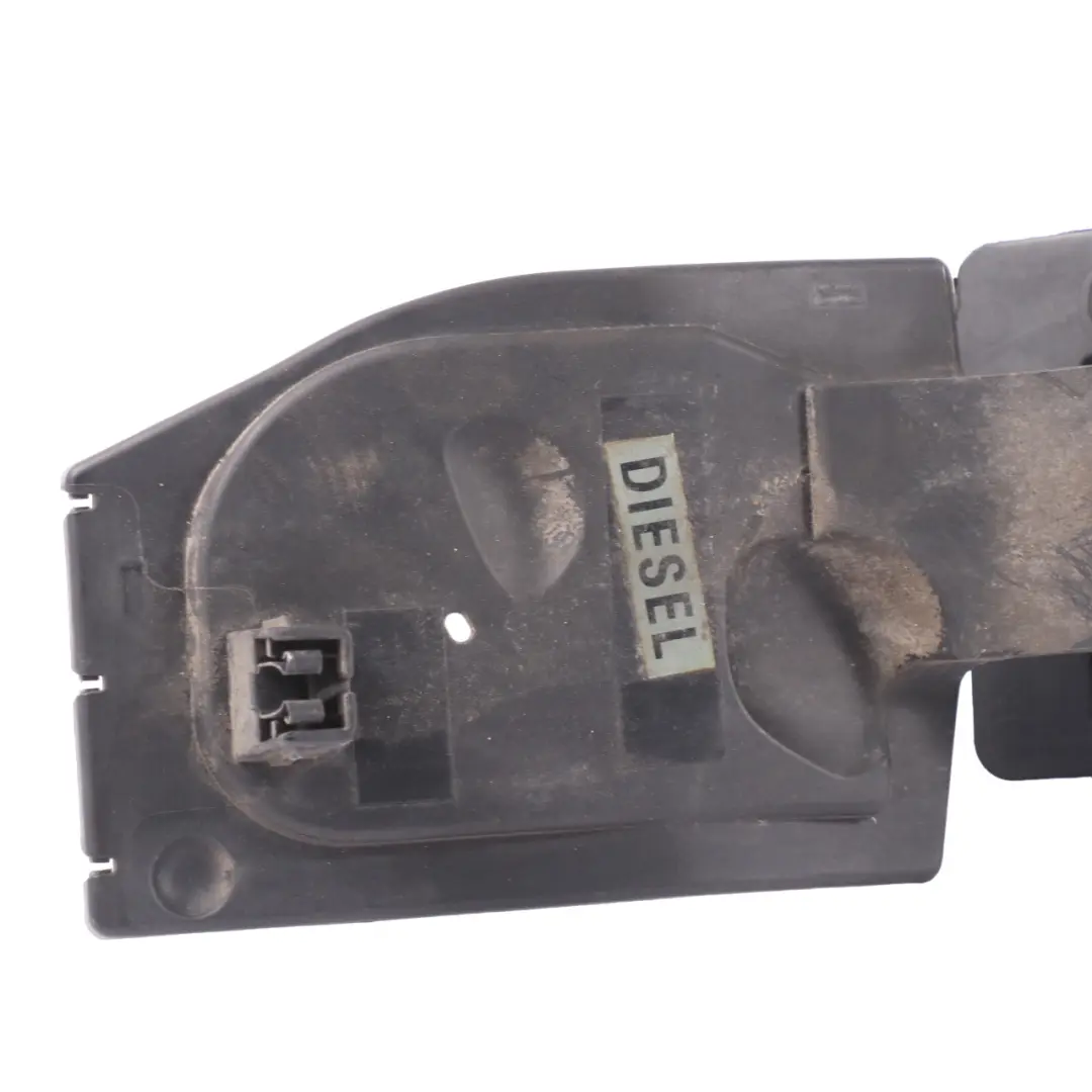 Renault Trafic 3 Couvercle Remplissage Carburant Capuchon Flap Recess - SKU 781203326R - Numéro de pièce 781203326R