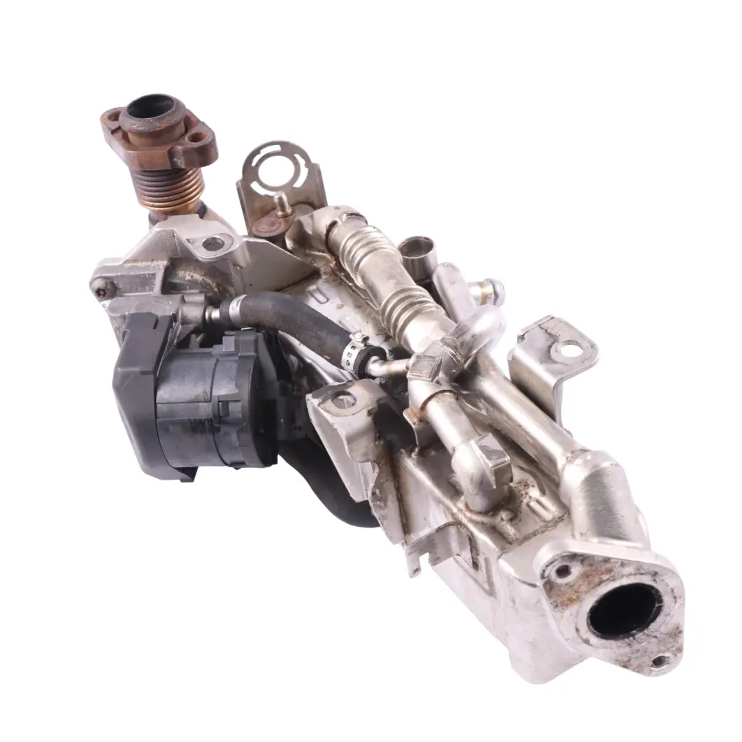 Moteur EGR Refroidisseur d'échappement 8476993 BMW F10 F11 F20 F21 F30 F31 F32 - SKU 7823210-2 - Numéro de pièce 7823210