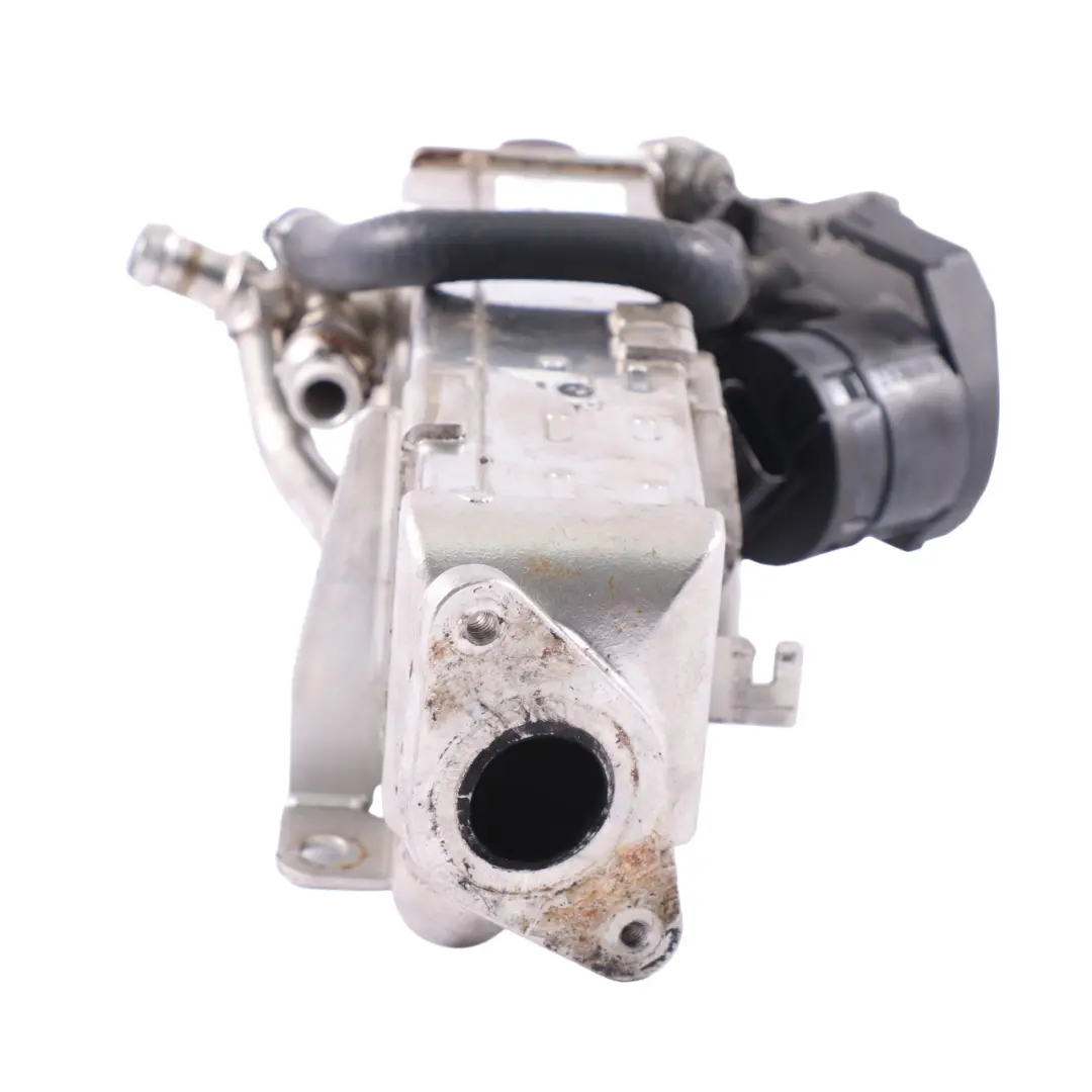 AGR Auspuffkühler 8476993 für BMW F10 F11 F20 F21 F30 F31 F32 Motor mit Teilenummer 7823210 BMW F10 F11 F20 F21 F30 F31 F32 Motor AGR Auspuffkühler 8476993 - SKU 7823210-2 - Teilenummer 7823210