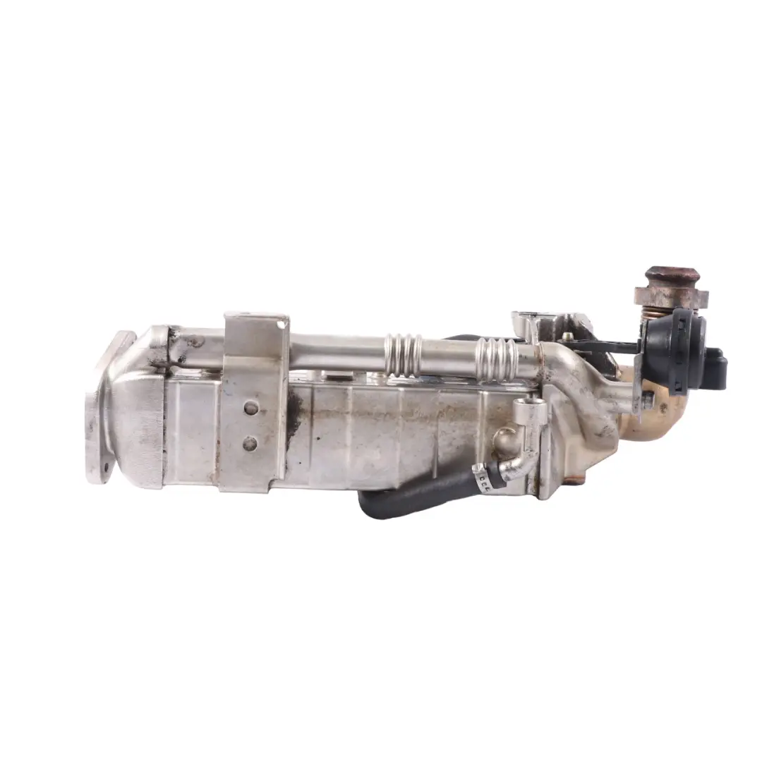 AGR Auspuffkühler 8476993 für BMW F10 F11 F20 F21 F30 F31 F32 Motor mit Teilenummer 7823210 BMW F10 F11 F20 F21 F30 F31 F32 Motor AGR Auspuffkühler 8476993 - SKU 7823210-3 - Teilenummer 7823210
