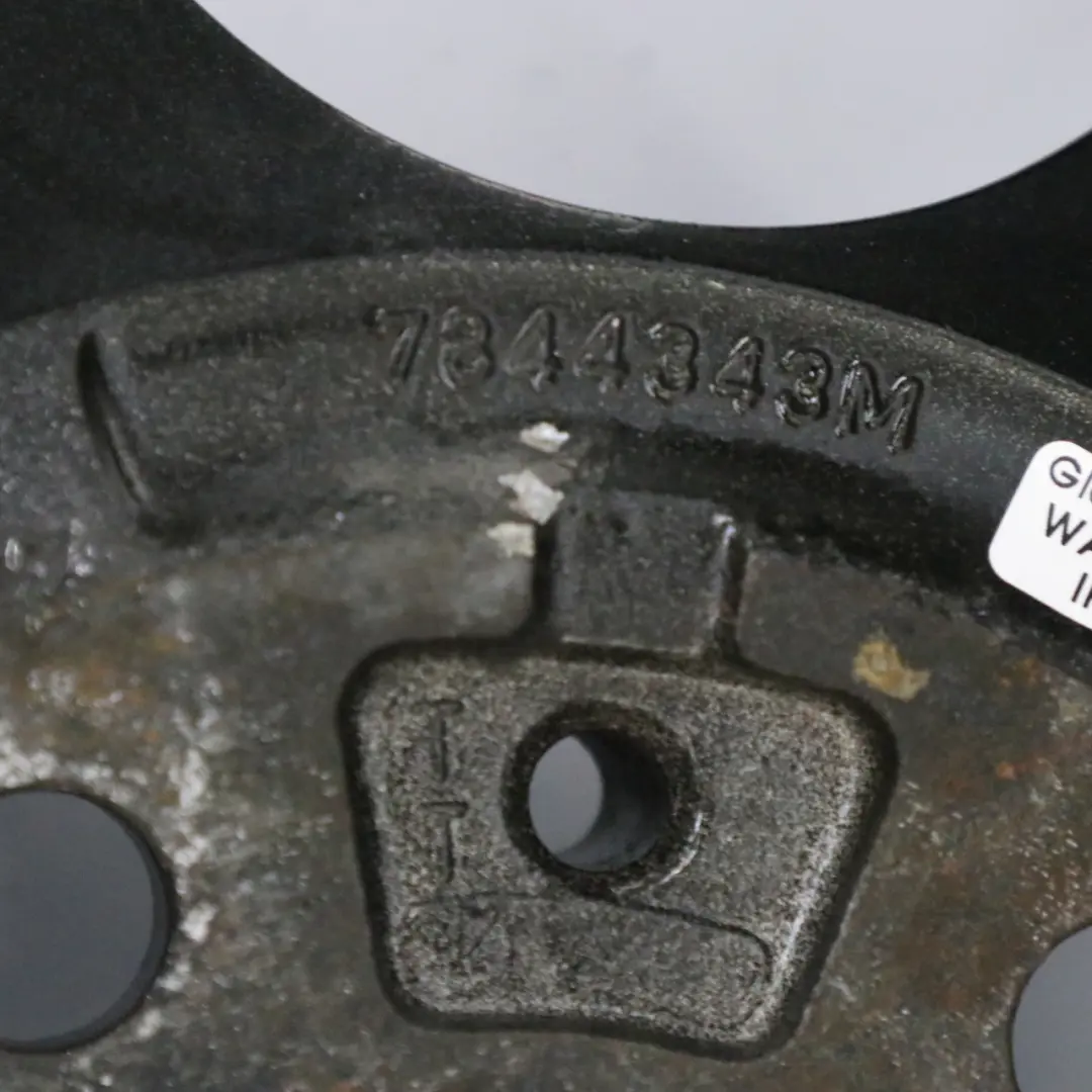 Silberne Leicht Metall Felge Vorne 19" 8J M für BMW E90 E91 E92 mit Teilenummer 7844343 BMW E90 E91 E92 Silberne Leicht Metall Felge Vorne 19" 8J M - SKU 7844343-5 - Teilenummer 7844343