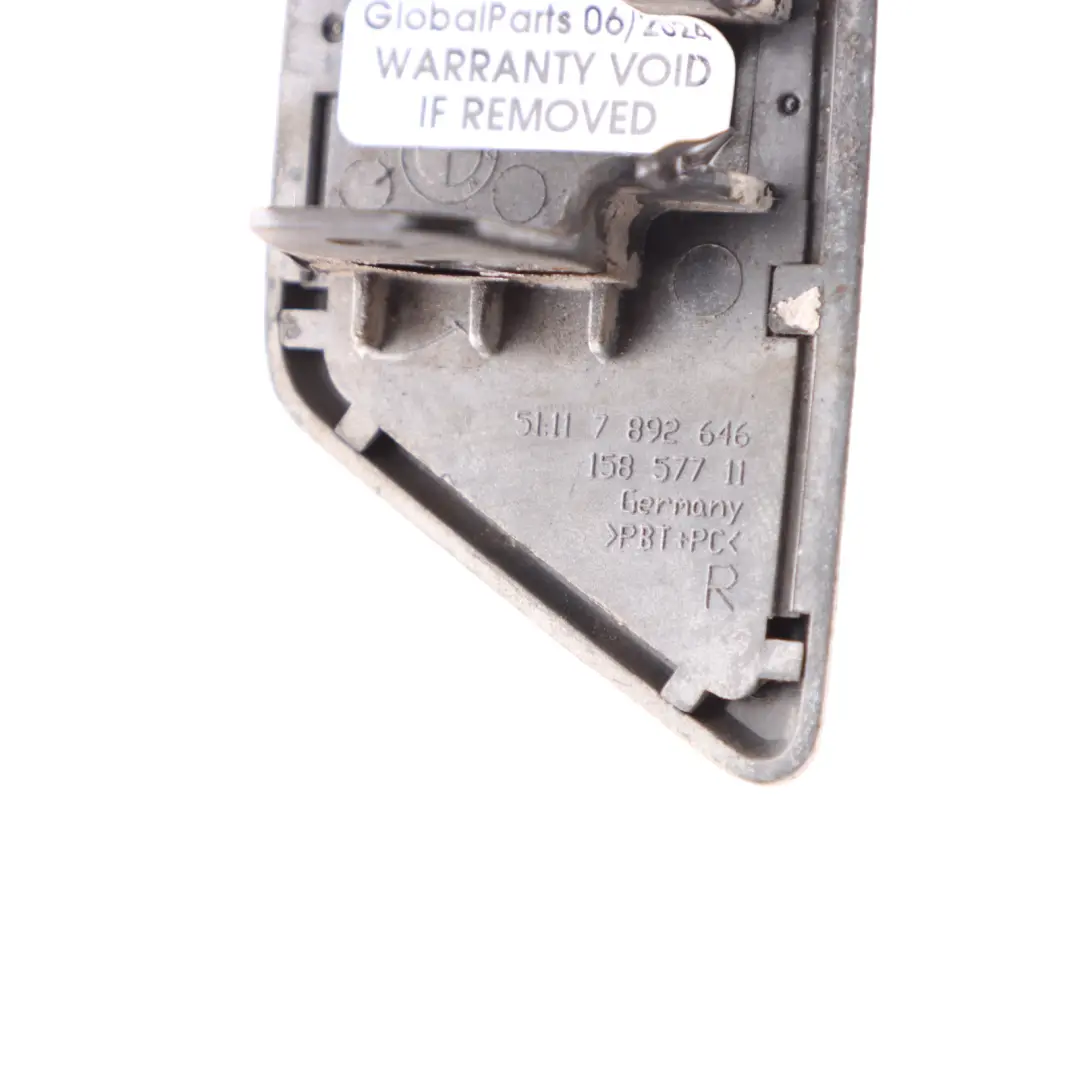 Spray Nozzle Flap Right O/S Alpinweiss 300 7892646 to BMW E90 E91 LCI M Sport Cover with Part number 7892648 BMW E90 E91 LCI M Sport Cover Spray Nozzle Flap Right O/S Alpinweiss 300 7892646 - SKU 7892648-AW - Part number 7892648