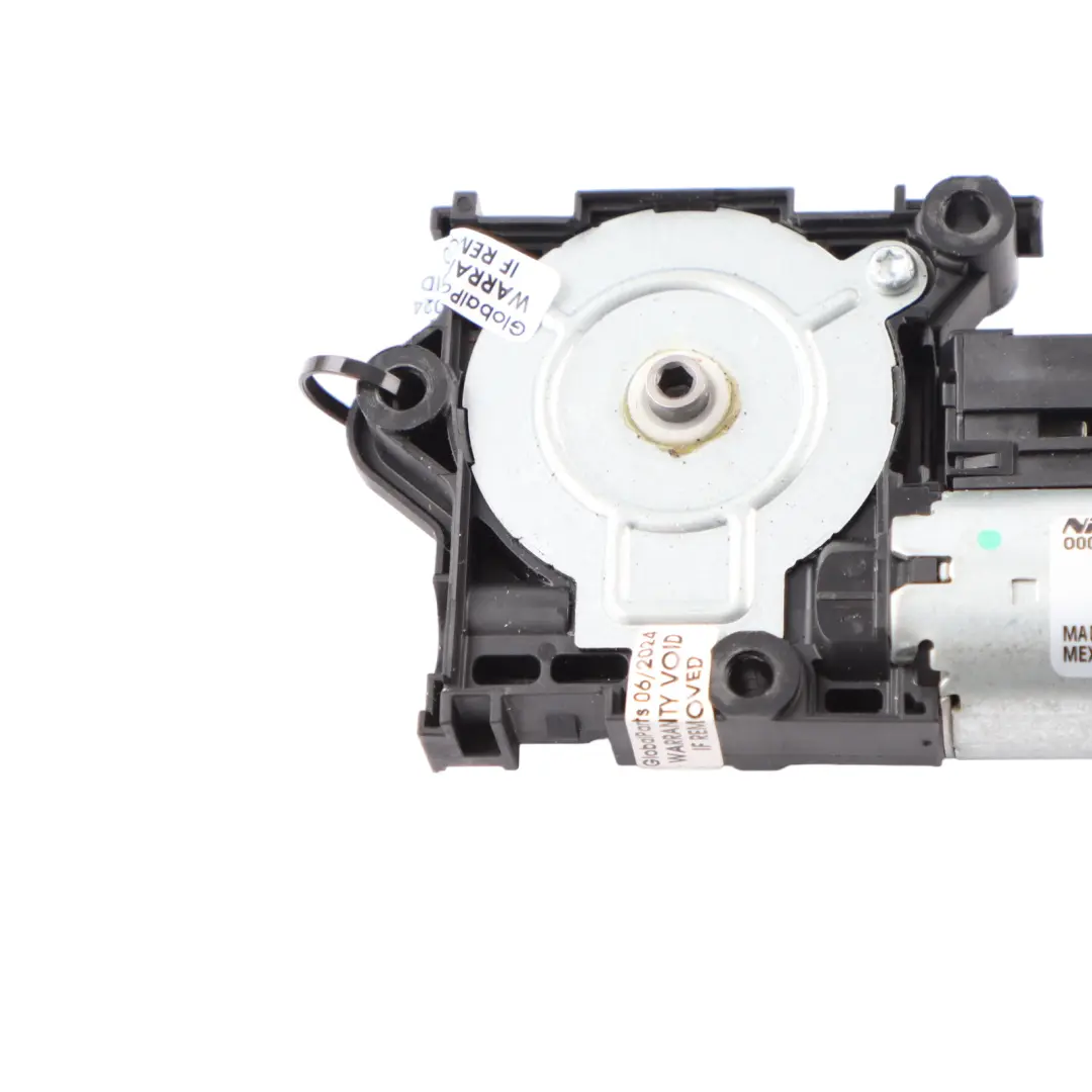 Sunroof Motor Drive Panorama Sliding Engine to BMW X3 G01 with Part number 7933159 BMW X3 G01 Sunroof Motor Drive Panorama Sliding Engine - SKU 7933159 - Part number 7933159