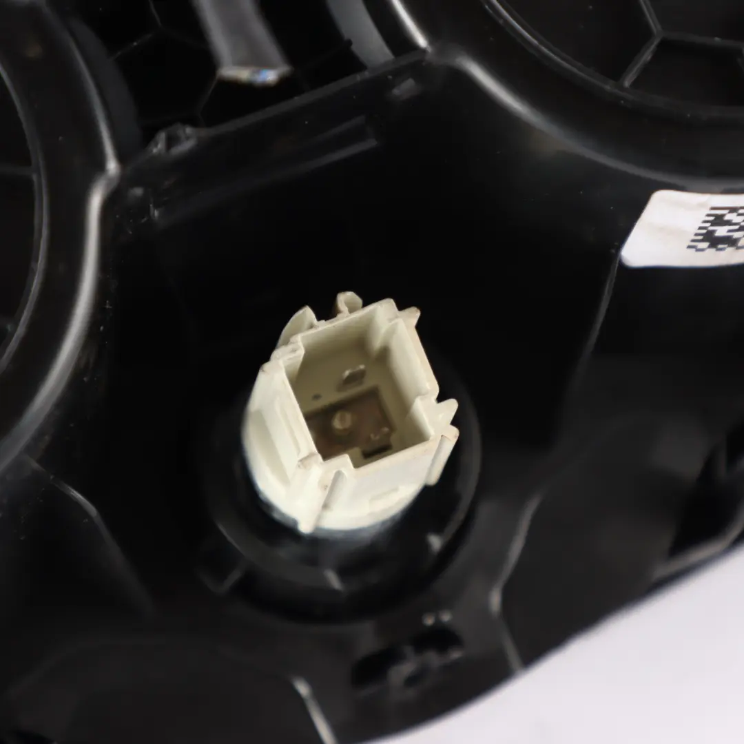 BMW F40 F44 Almacenamiento Consola Central Portavasos 6823329 - SKU 7951772-2 - Número de pieza 7951772