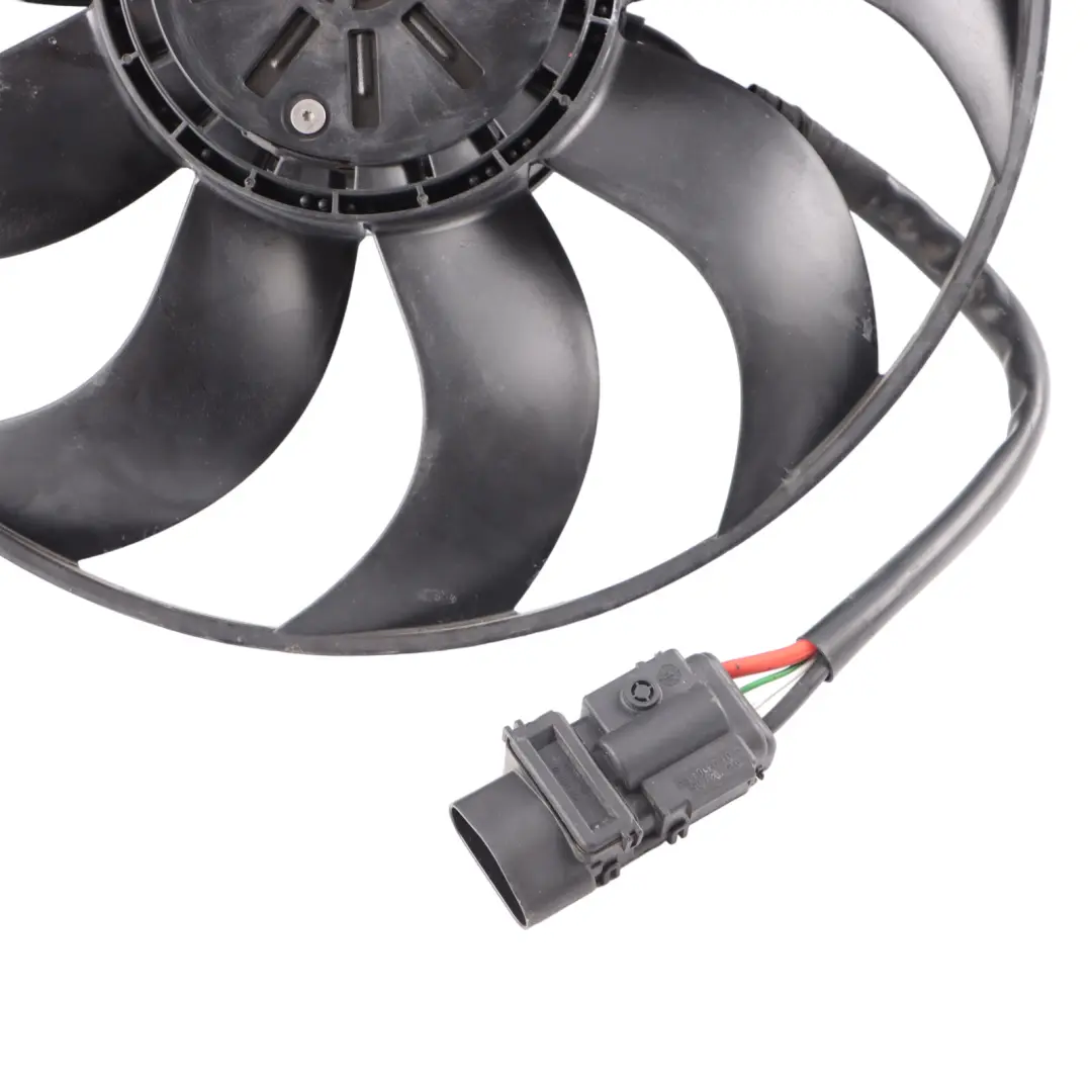 Radiator Cooling Fan Motor to BMW G30 with Part number 7953399 BMW G30 Radiator Cooling Fan Motor - SKU 7953399-2 - Part number 7953399