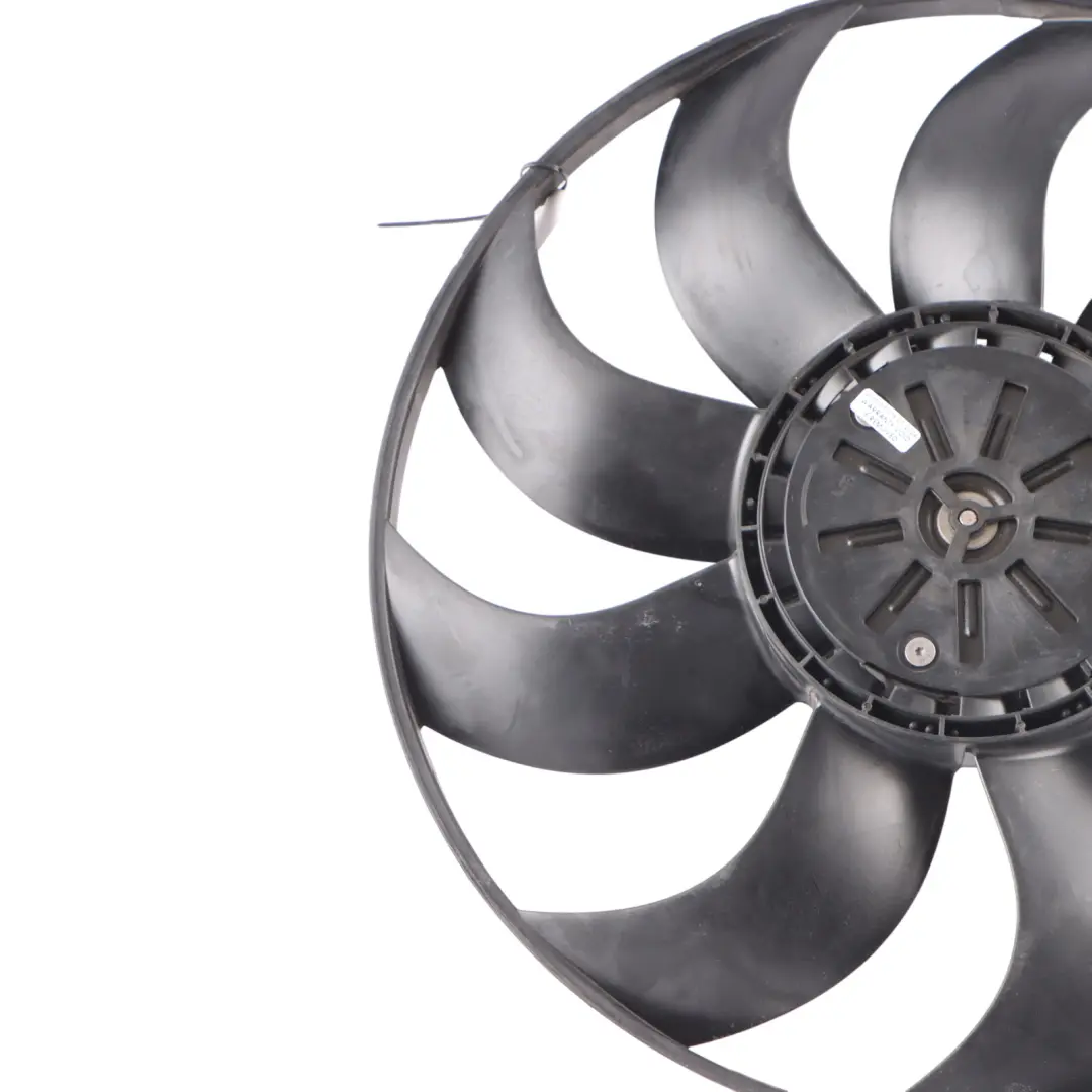 Radiator Cooling Fan Motor to BMW G30 with Part number 7953399 BMW G30 Radiator Cooling Fan Motor - SKU 7953399-2 - Part number 7953399