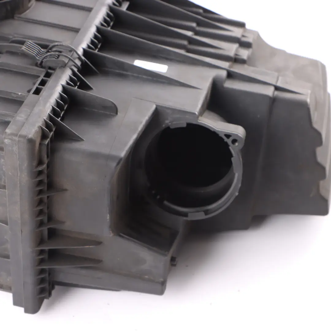VW Transporter T5 Diesel 2.0 Tdi Air Box Air Intake Filter Housing - SKU 7E0129601 - Part number 7E0129601