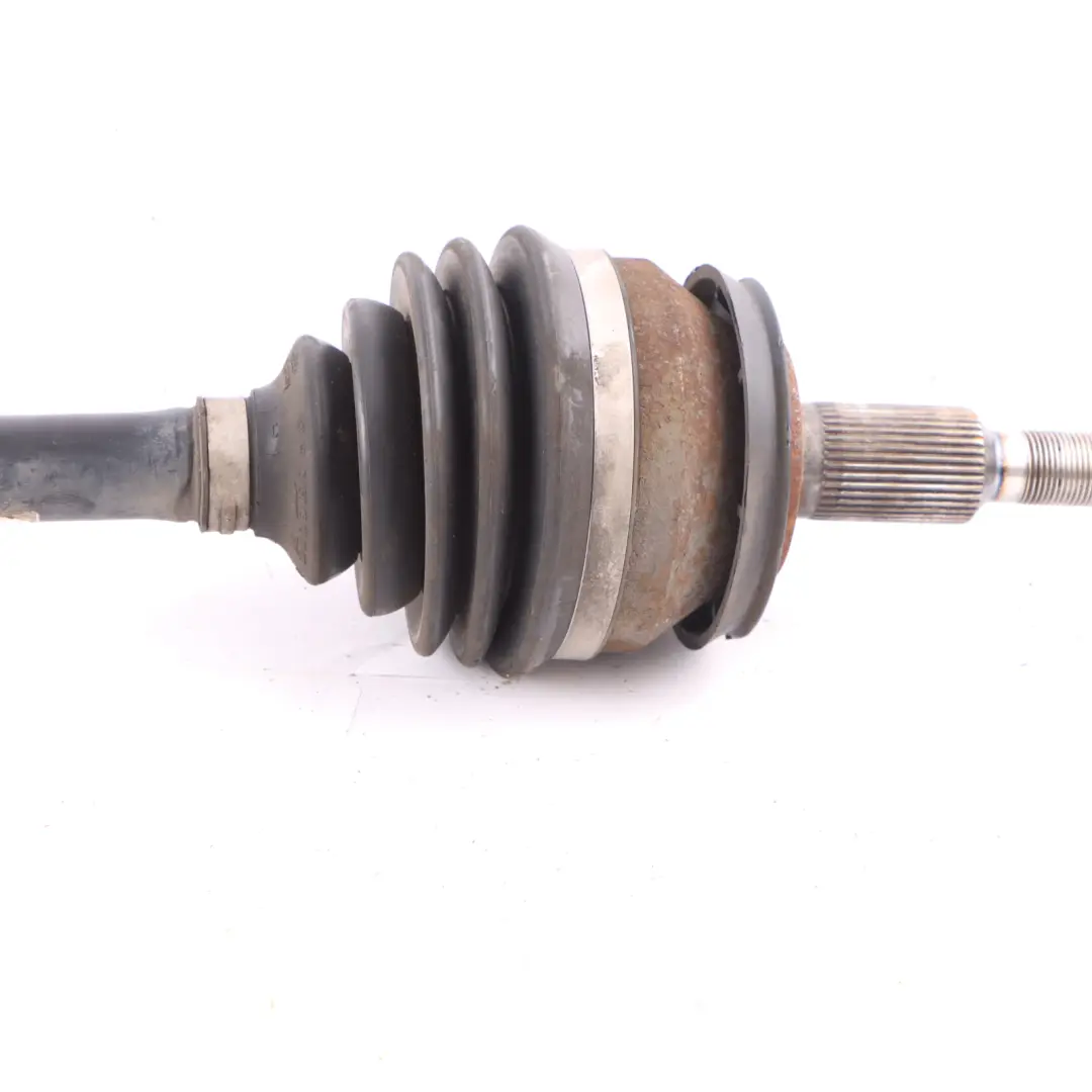 Front Axle Driveshaft Right O/S to Volkswagen Transporter T5 2.0 TDI with Part number 7E0407272S Volkswagen Transporter T5 2.0 TDI Front Axle Driveshaft Right O/S - SKU 7E0407272S - Part number 7E0407272S