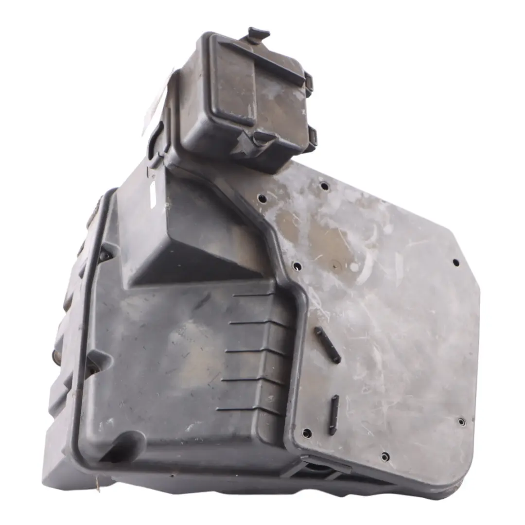 CAAA Fuse Box Engine Compartment to Volkswagen Transporter T5 2.0 Tdi with Part number 7E0907299A Volkswagen Transporter T5 2.0 Tdi CAAA Fuse Box Engine Compartment - SKU 7E0907299A - Part number 7E0907299A