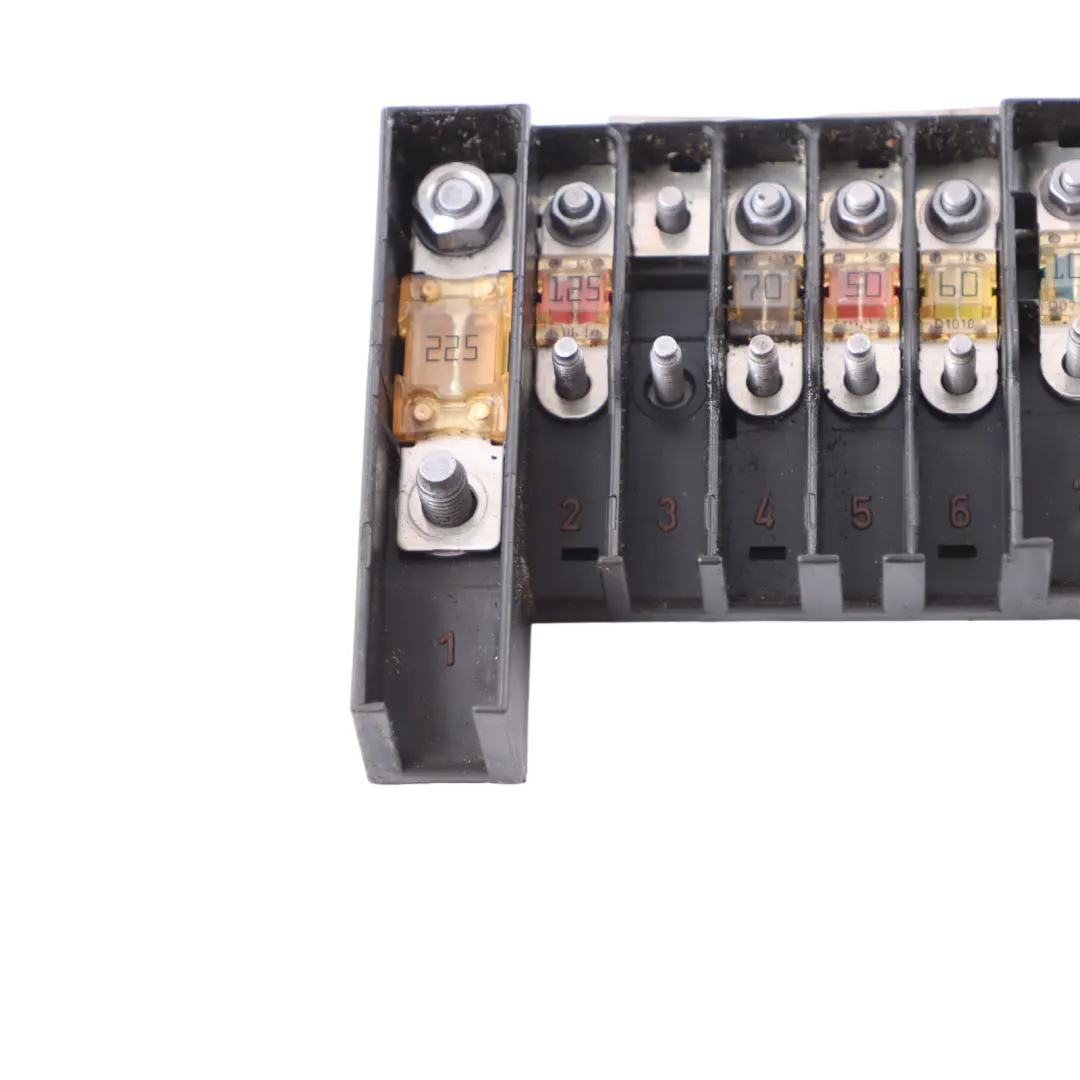 Fuse Box VW Transporter T5 2.0 TDi CAAA Power Distribution Point Box to with Part number 7E0937550 Fuse Box VW Transporter T5 2.0 TDi CAAA Power Distribution Point Box - SKU 7E0937550 - Part number 7E0937550