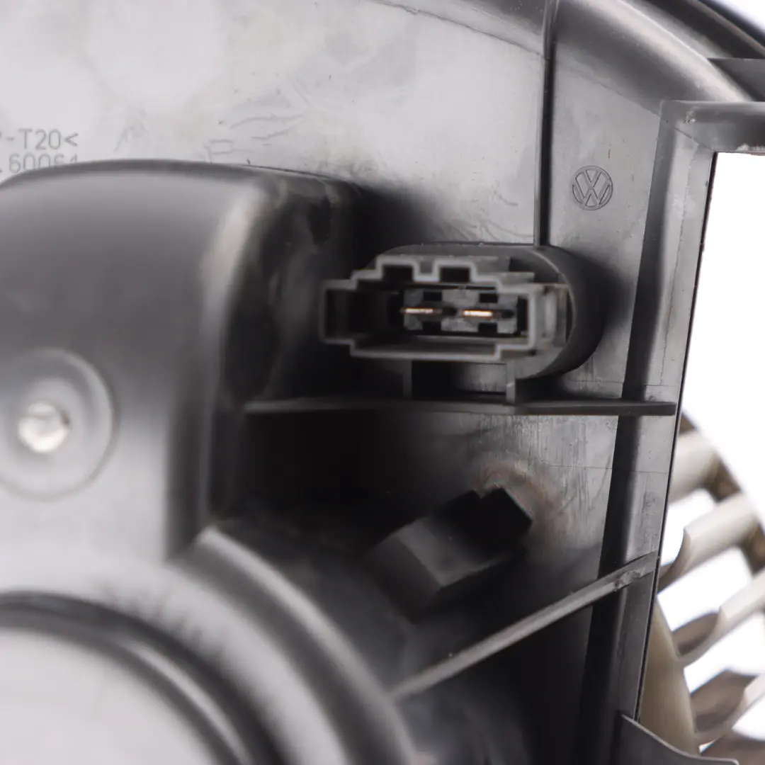 Heater Blower Motor Fan to Volkswagen Transporter T5 with Part number 7E2819021A Volkswagen Transporter T5 Heater Blower Motor Fan - SKU 7E2819021A - Part number 7E2819021A