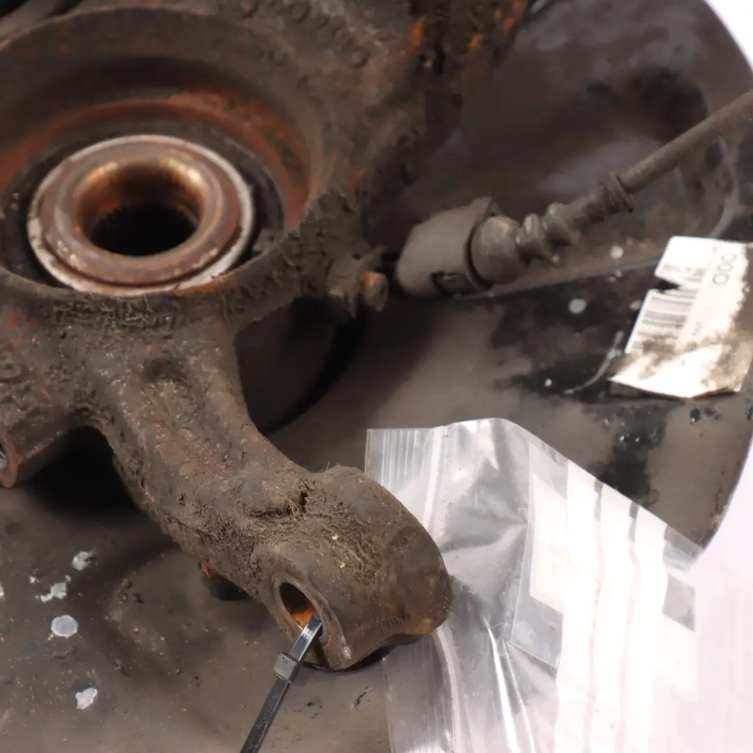 Volkswagen Transporter T5 Wheel Carrier Front Right O/S Axle Hub - SKU 7H0407258G - Part number 7H0407258G