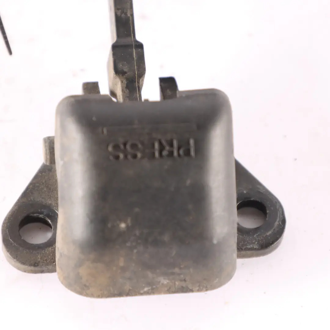 Door Brake Stopper Check Strap Wing Rear Left N/S to Volkswagen T5 with Part number 7H0827793G Volkswagen T5 Door Brake Stopper Check Strap Wing Rear Left N/S - SKU 7H0827793G - Part number 7H0827793G