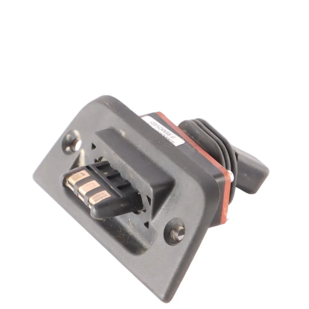 Left N/S Sliding Door Lock Mechanism Sensor A6397300435 to Volkswagen T5 with Part number 7H0907437D Volkswagen T5 Left N/S Sliding Door Lock Mechanism Sensor A6397300435 - SKU 7H0907437D - Part number 7H0907437D